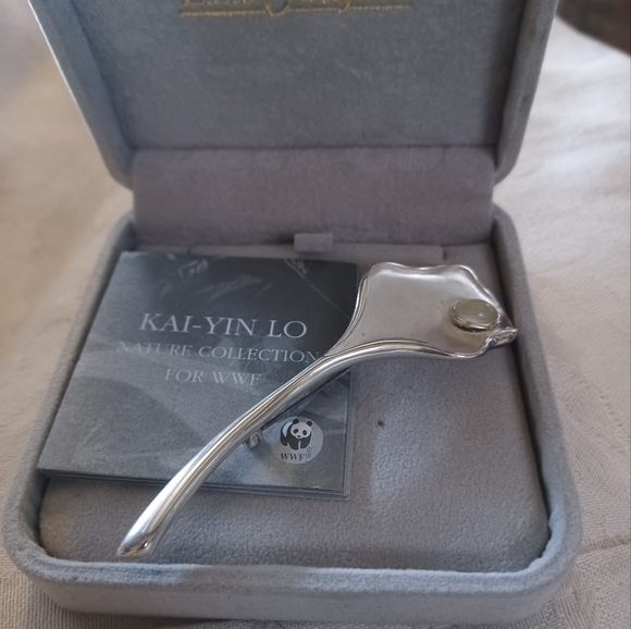 Kai-Yin Lo Sterling Silver Calla Lilly Brooch, WWF Collection - Picture 1 of 11